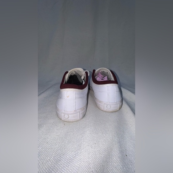 Fred Perry Kendrick, White Tipped Cuff Canvas Trainers, Men’s Size US 8 - Picture 5 of 7